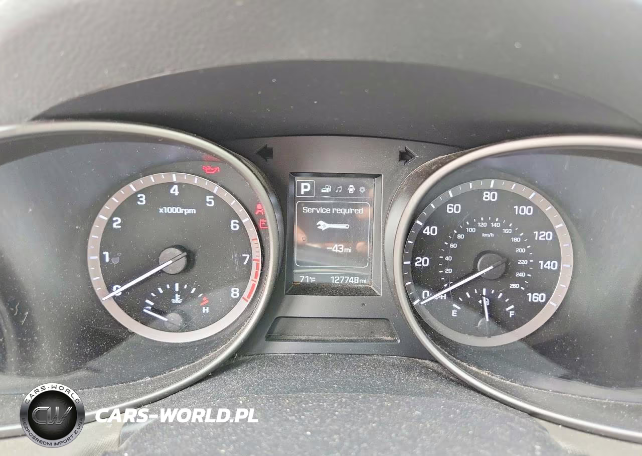 2018 Hyundai Santa Fe Se VIN:KM8SMDHF0JU274205 - 9