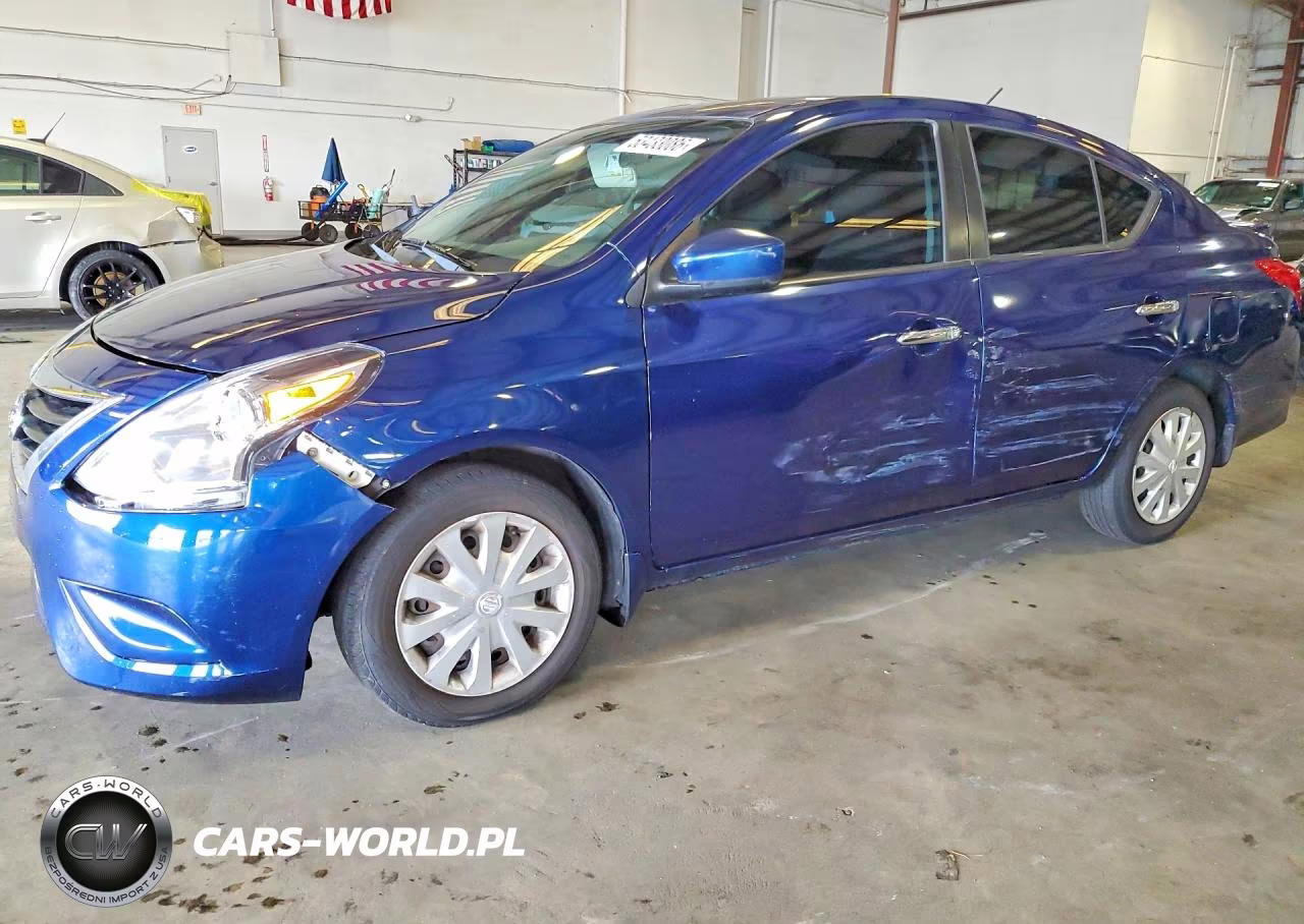 2018 Nissan Versa Sv