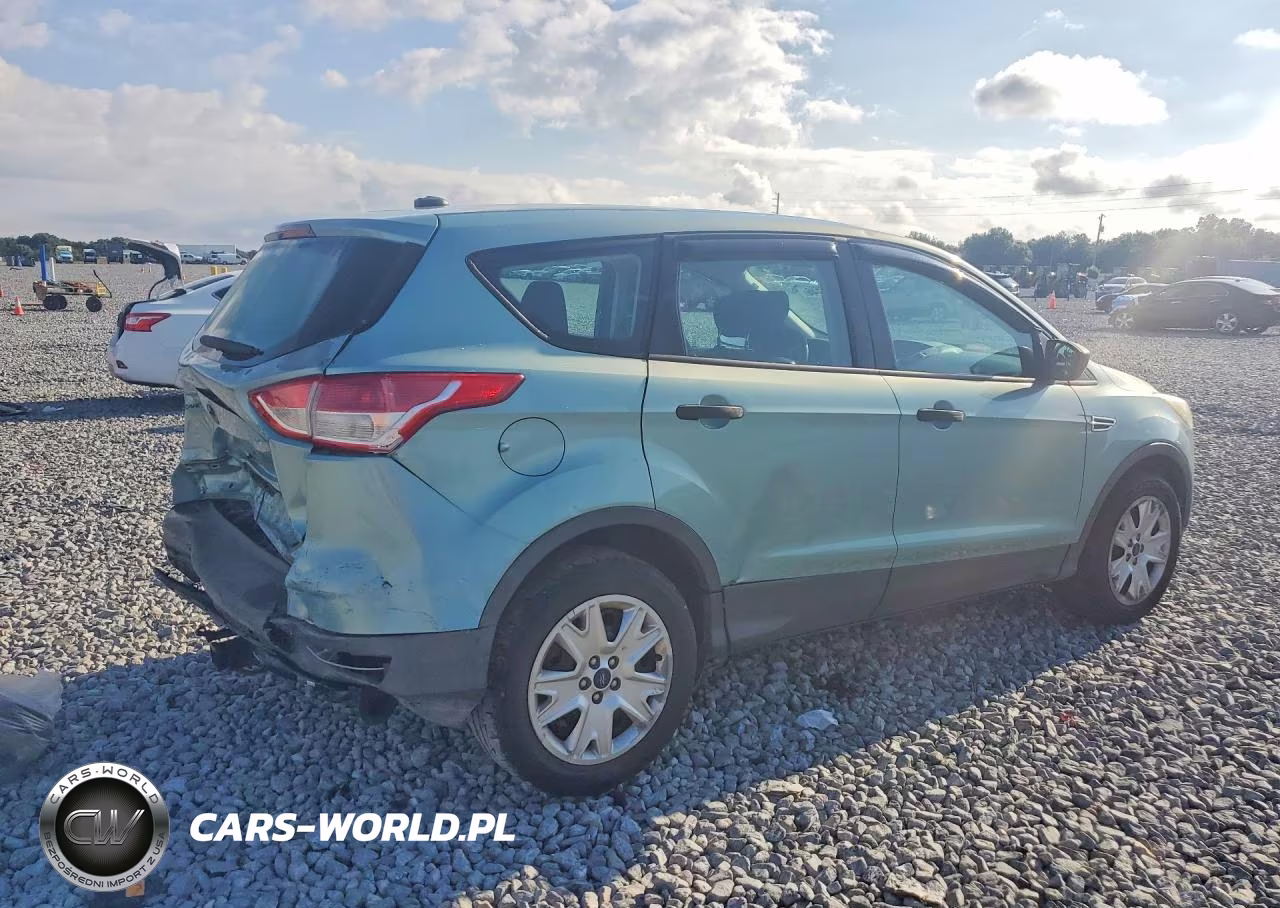 2013 Ford Escape S VIN:1FMCU0F73DUA16998 - 3