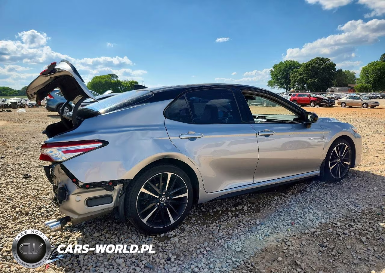 2020 Toyota Camry Xse VIN:4T1K61AK3LU301173 - 3