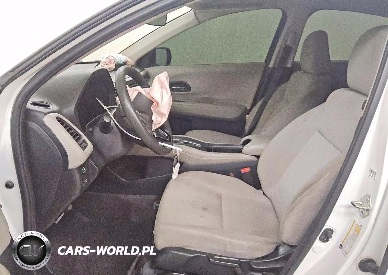 2018 Honda Hr-V Lx VIN:3CZRU6H32JM717330 - 7