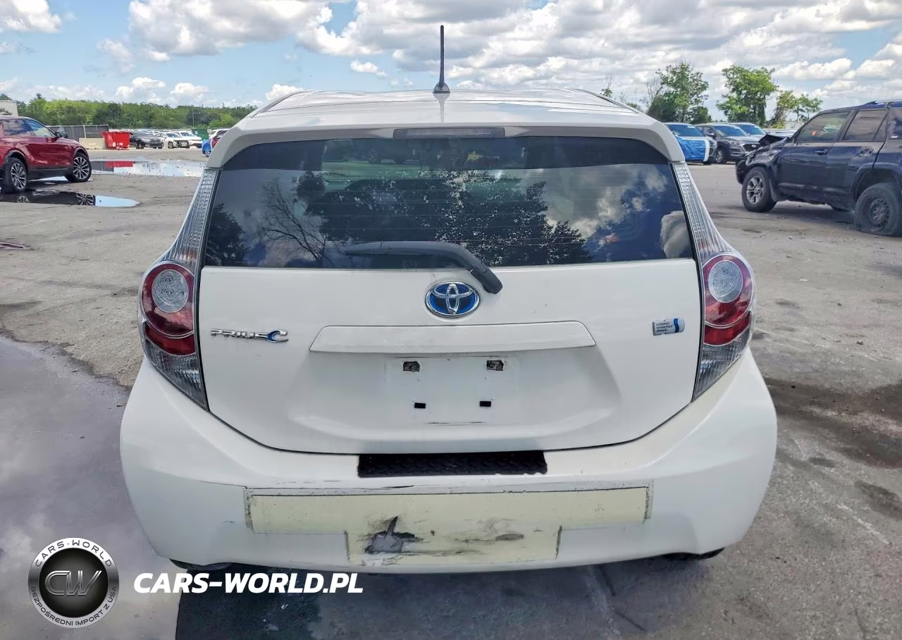 2013 Toyota Prius C Two VIN:JTDKDTB30D1043288 - 6