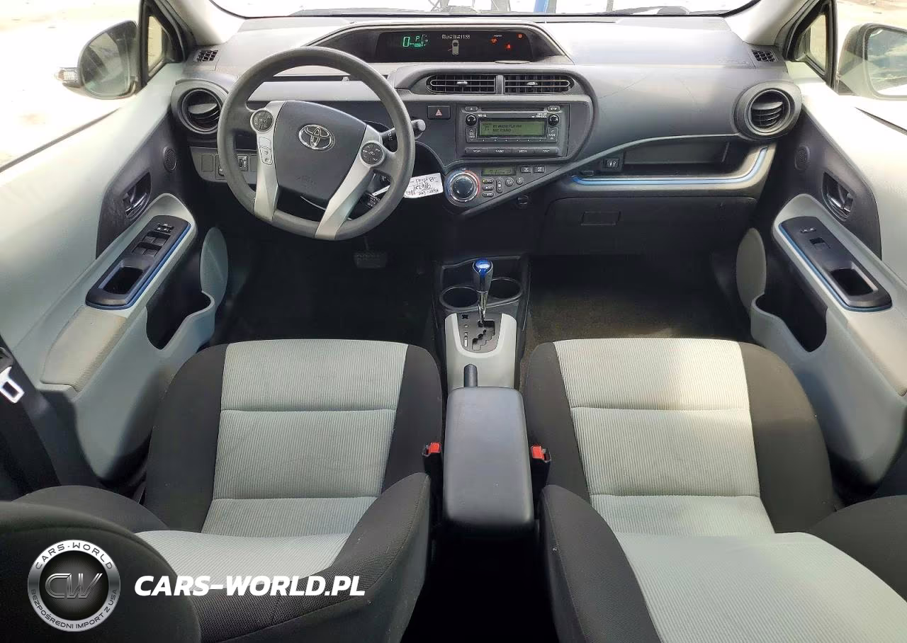 2013 Toyota Prius C Two VIN:JTDKDTB30D1043288 - 8