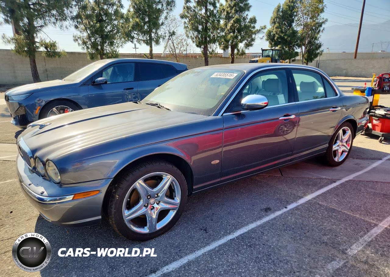 2007 Jaguar Xj8