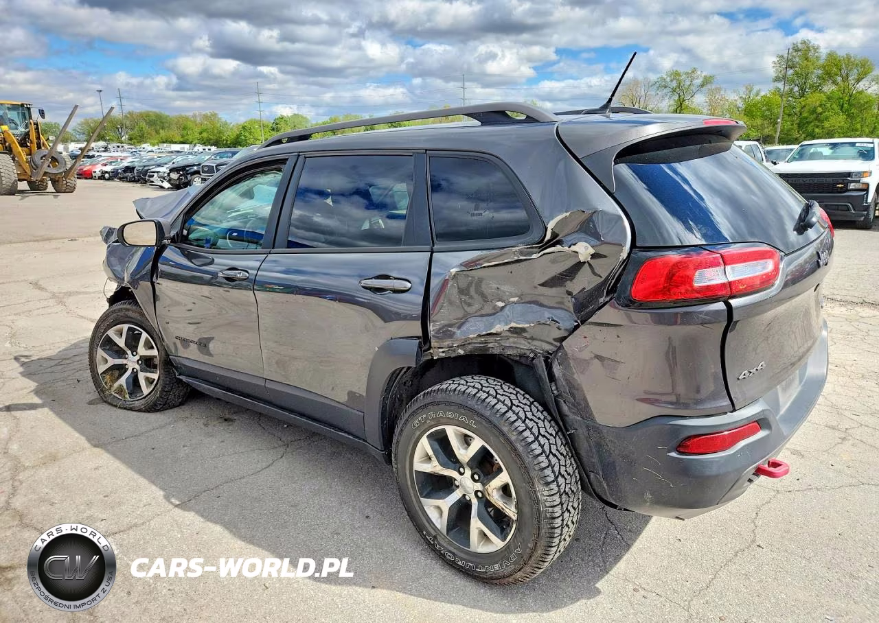 2015 Jeep Cherokee Trailhawk VIN:1C4PJMBS2FW786326 - 2