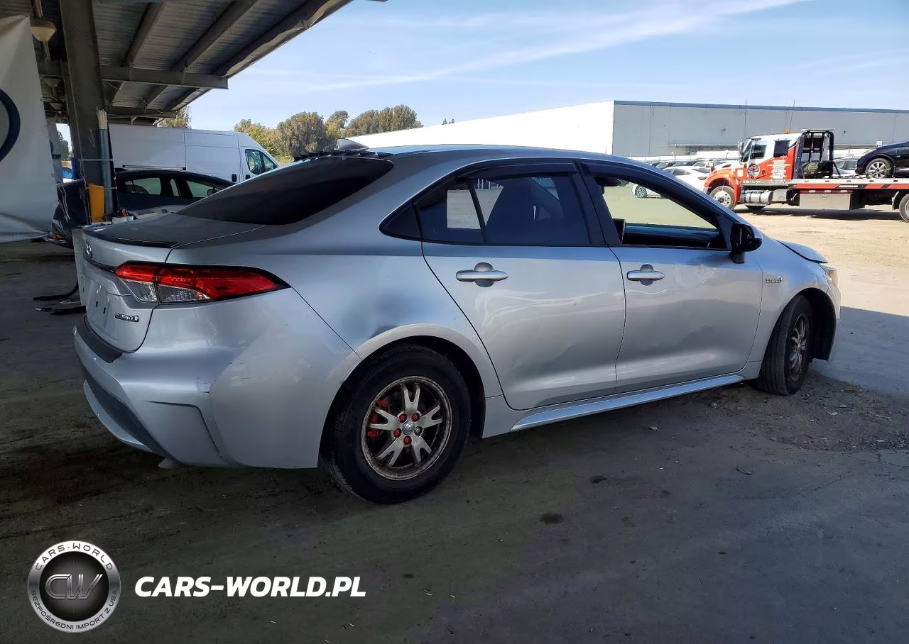 2020 Toyota Corolla Le VIN:JTDEBRBE8LJ023568 - 3