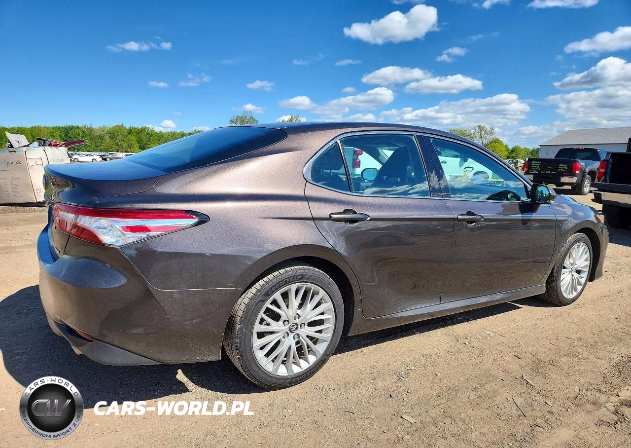 2018 Toyota Camry Xle VIN:4T1B11HK6JU018395 - 3