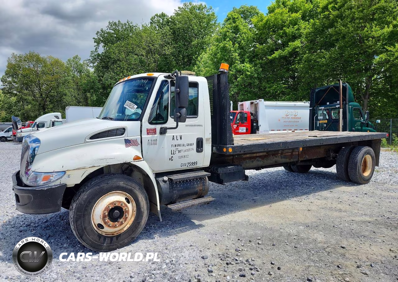 2004 International 4000 4300