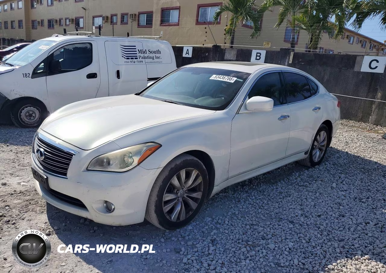 2011 Infiniti M37 X