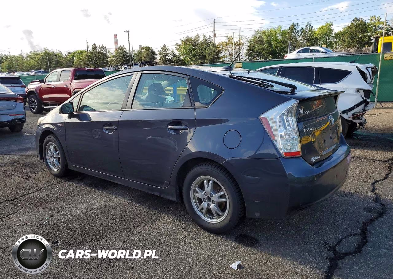 2011 Toyota Prius Four VIN:JTDKN3DUXB0325170 - 2