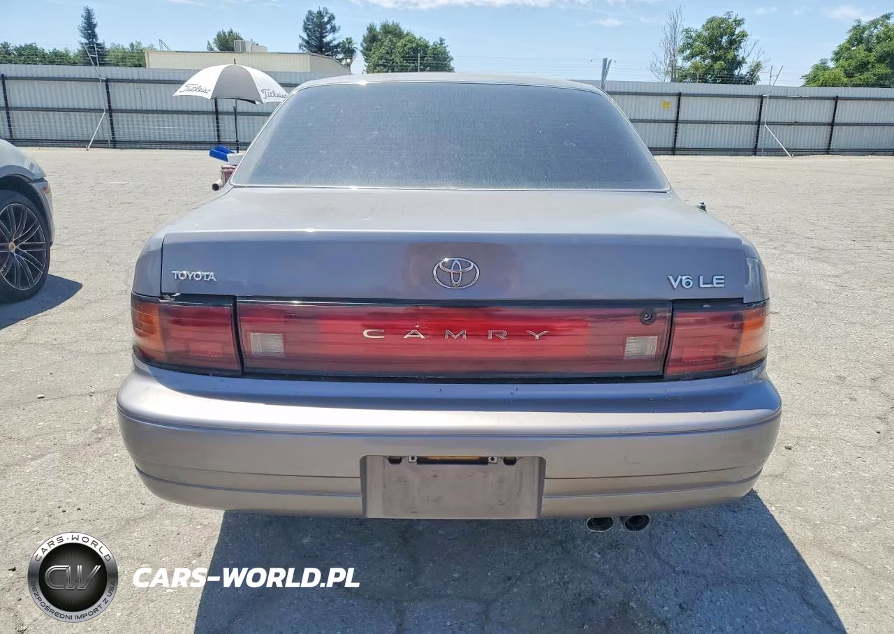 1994 Toyota Camry Le VIN:4T1GK12E5RU048666 - 6