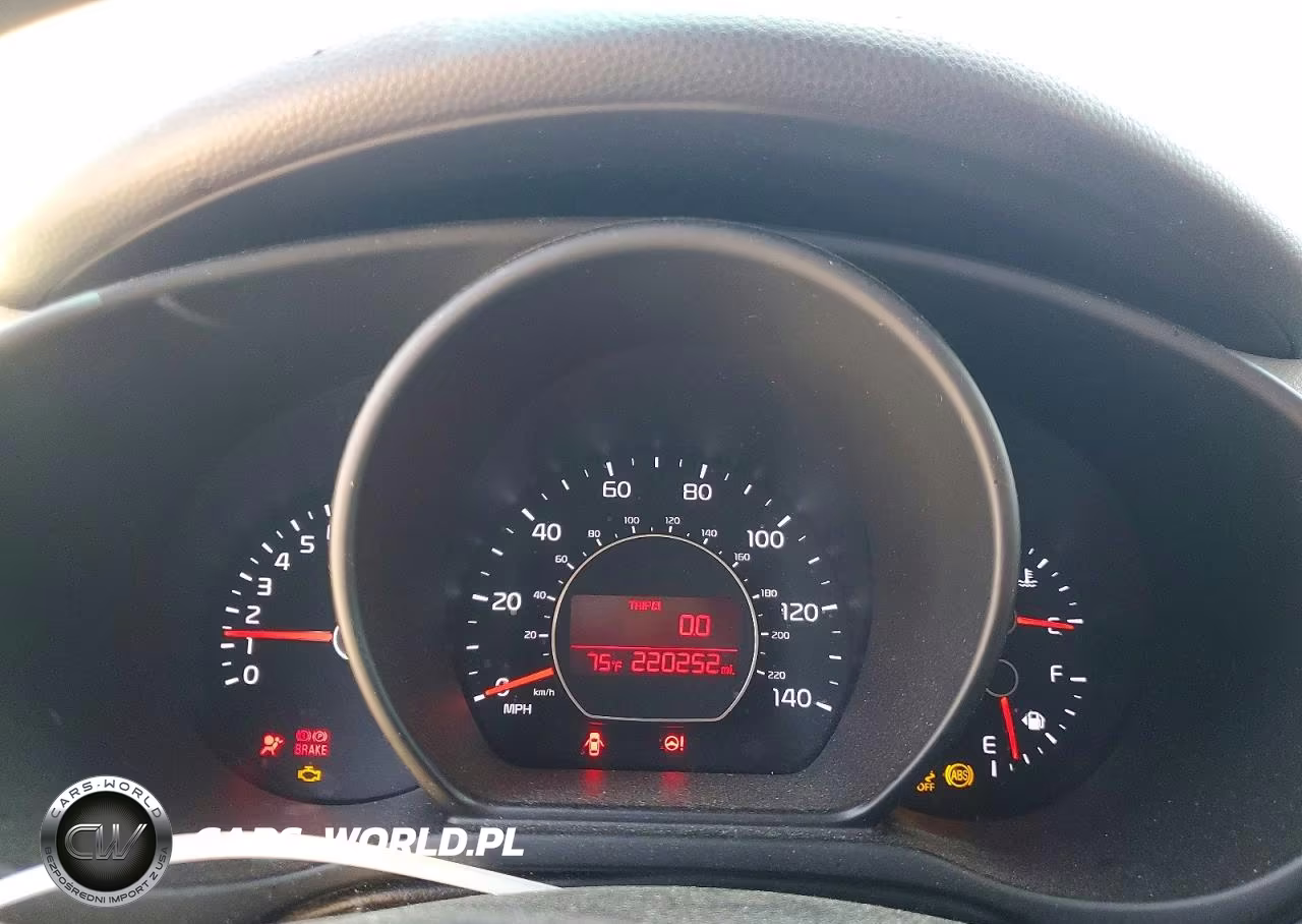 2015 Kia Soul Base VIN:KNDJN2A21F7160261 - 9