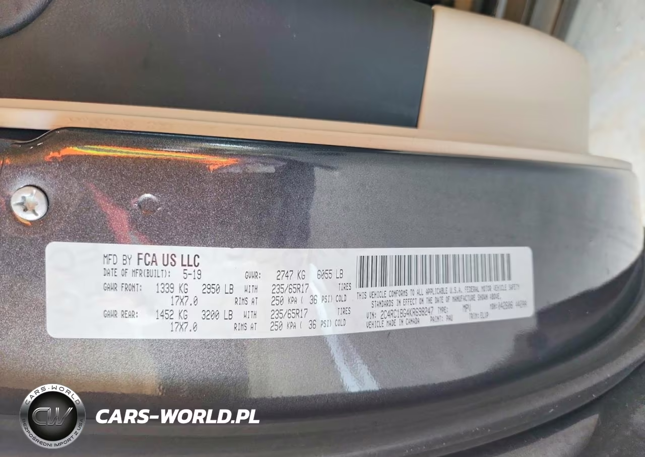2019 Chrysler Pacifica Touring L VIN:2C4RC1BG4KR698247 - 14