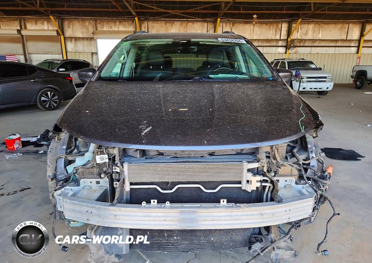 2019 Chrysler Pacifica Touring L VIN:2C4RC1BG4KR698247 - 5
