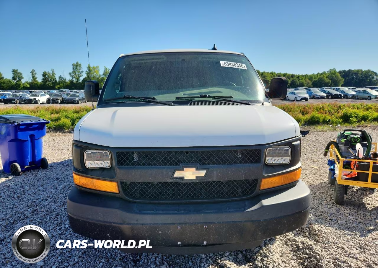 2016 Chevrolet Express G2500 VIN:1GCWGAFF7G1330844 - 5