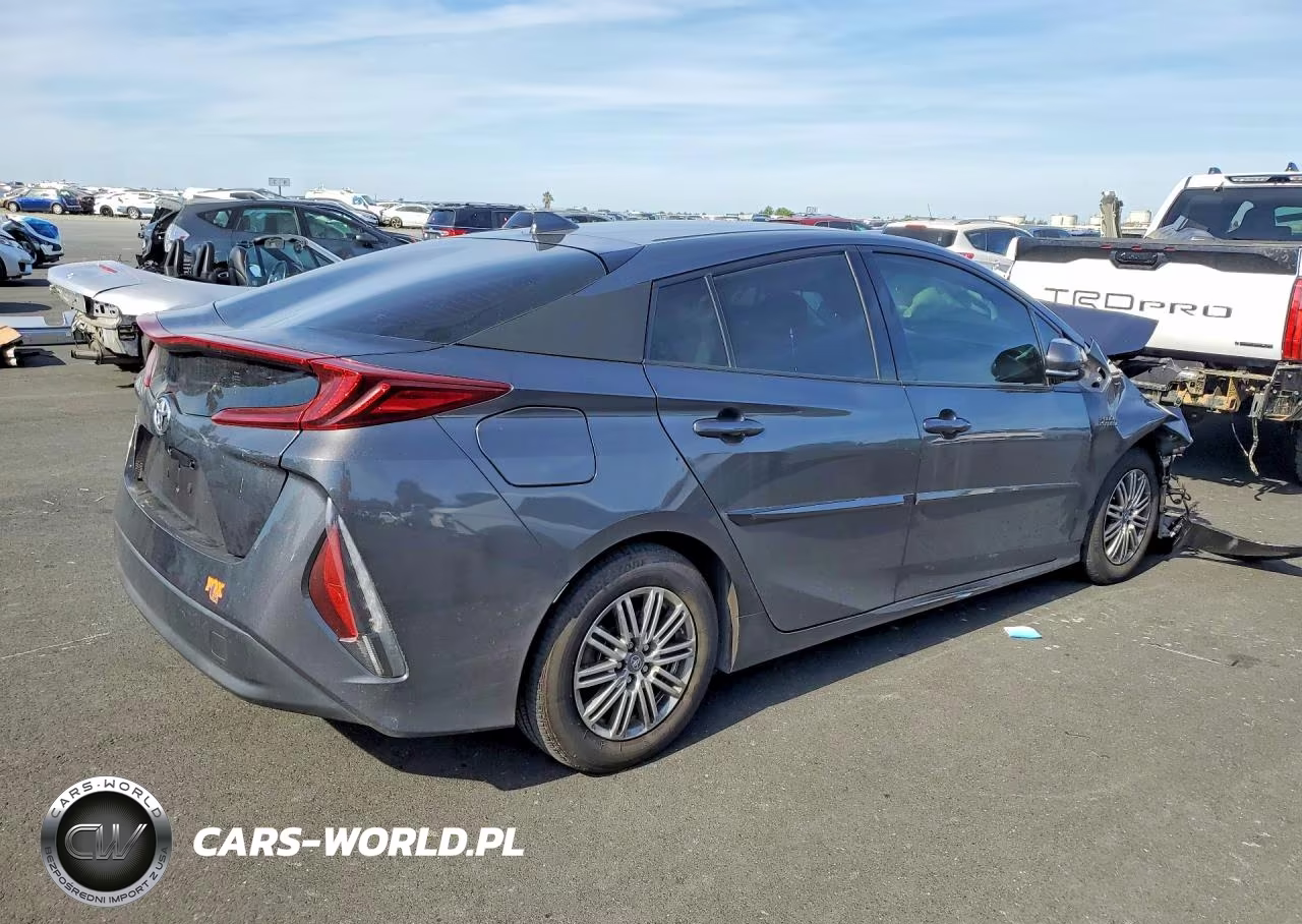 2019 Toyota Prius Prime Premium VIN:JTDKARFP6K3113807 - 3