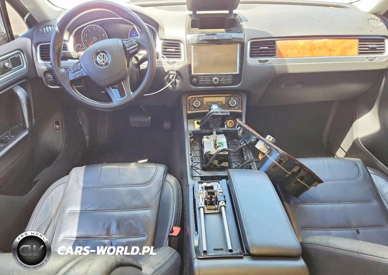 2012 Volkswagen Touareg V6 VIN:WVGEF9BPXCD007789 - 8