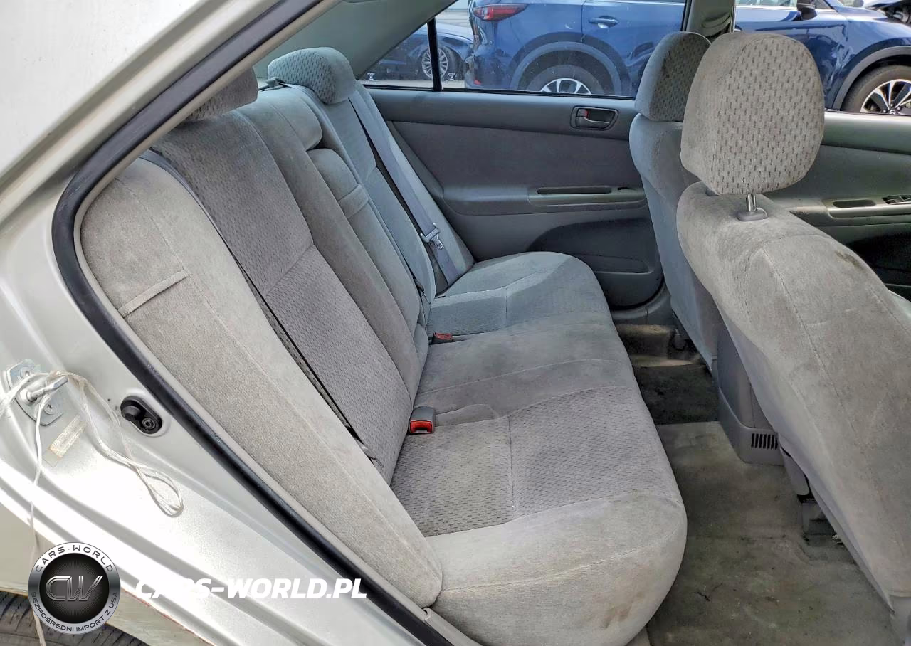 2003 Toyota Camry Le VIN:4T1BE32K63U167143 - 10