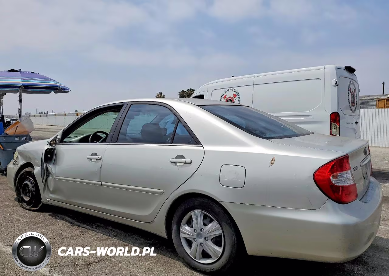 2003 Toyota Camry Le VIN:4T1BE32K63U167143 - 2