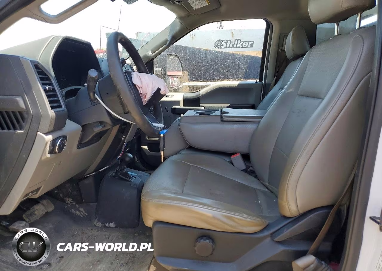 2017 Ford F550 Super Duty Dump Truck VIN:1FDUF5HY1HEE37068 - 7
