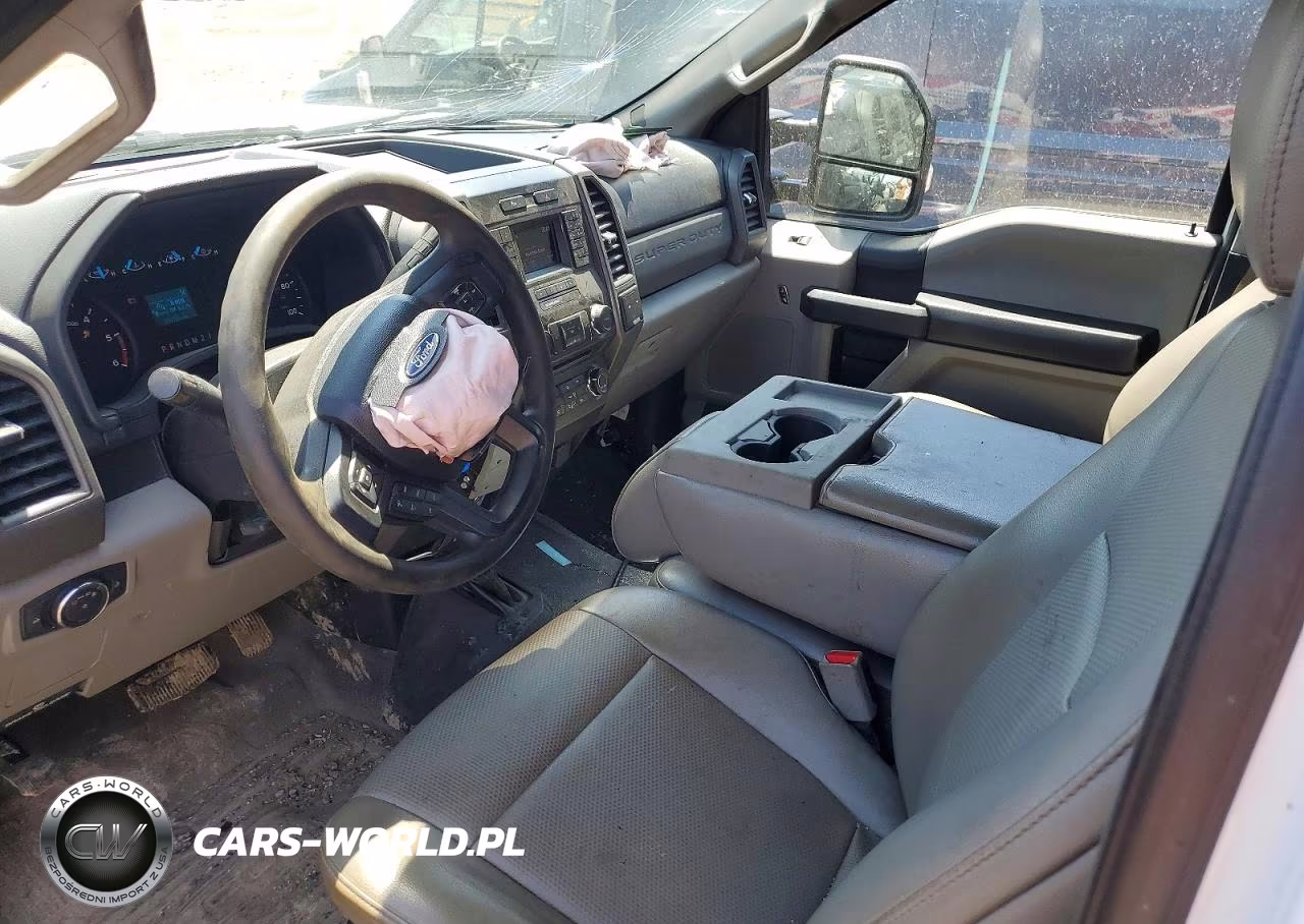 2017 Ford F550 Super Duty Dump Truck VIN:1FDUF5HY1HEE37068 - 8