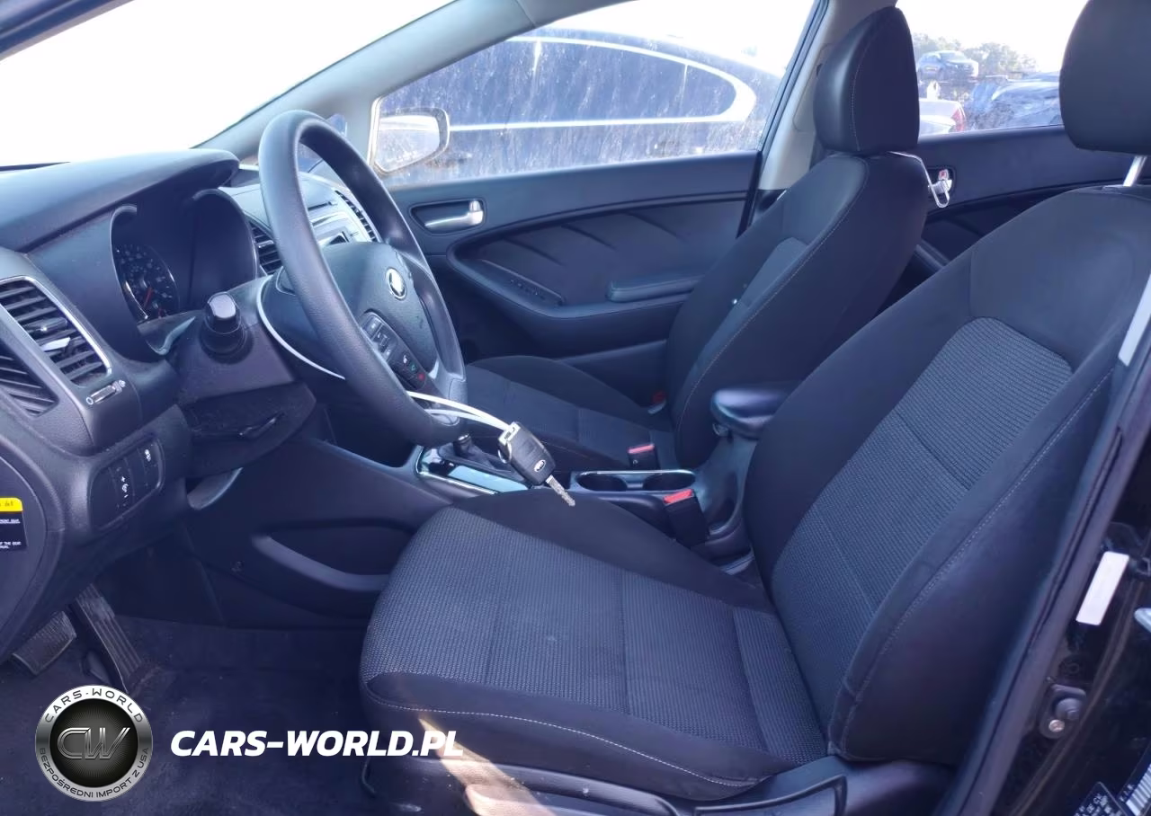 2017 Kia Forte Lx VIN:3KPFK4A70HE119855 - 7