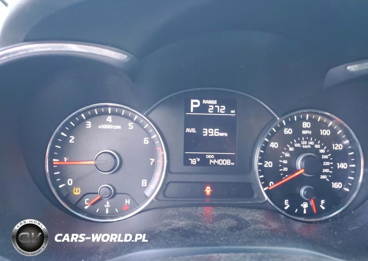 2017 Kia Forte Lx VIN:3KPFK4A70HE119855 - 9