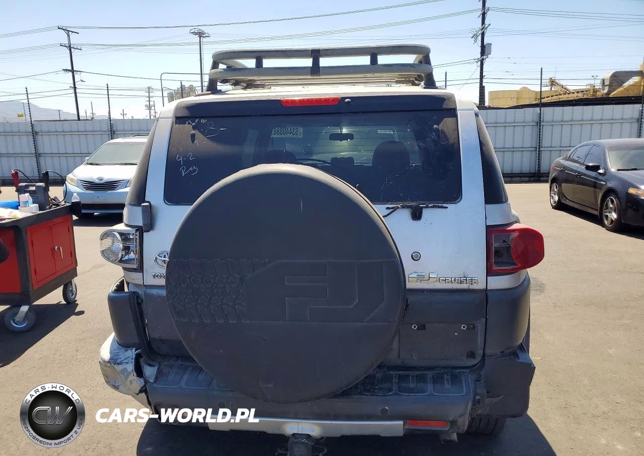 2007 Toyota Fj Cruiser Base VIN:JTEZU11FX70012120 - 6