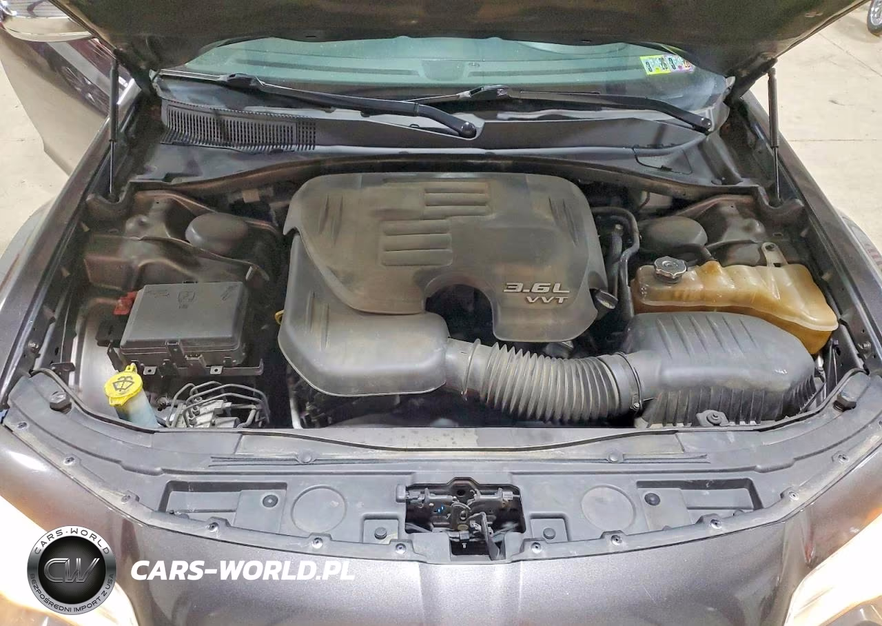 2016 Chrysler 300C VIN:2C3CCAKG0GH224870 - 11