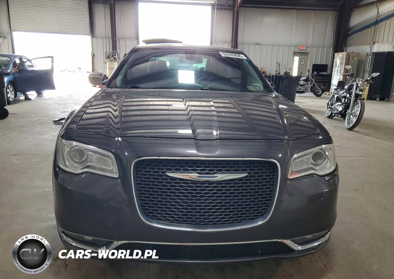 2016 Chrysler 300C VIN:2C3CCAKG0GH224870 - 5