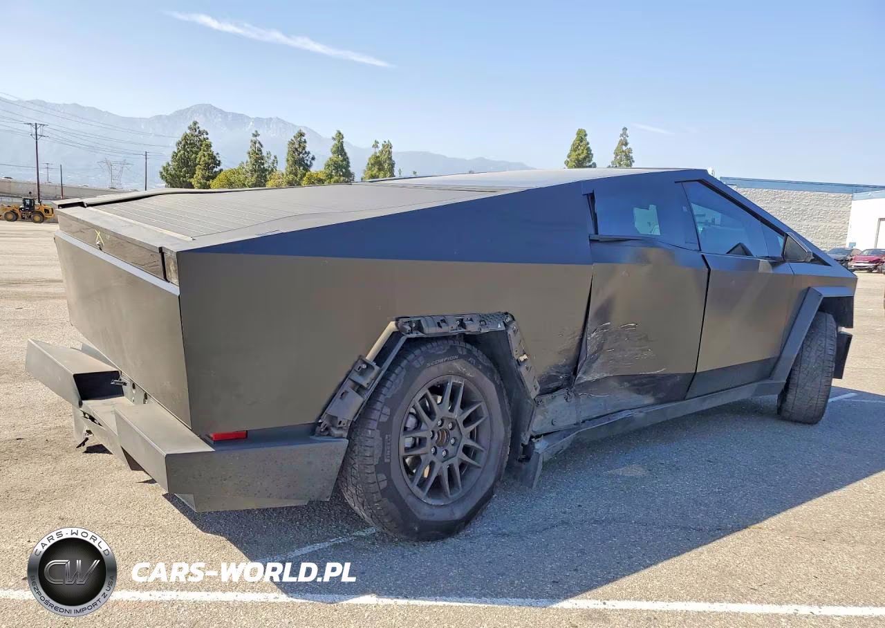 2024 Tesla Cybertruck VIN:7G2CEHEE3RA035674 - 3