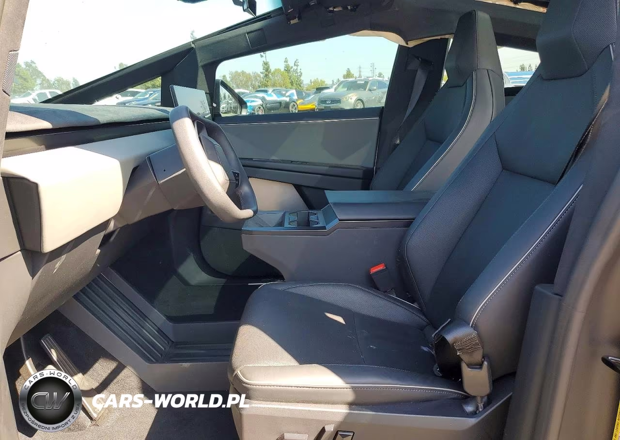 2024 Tesla Cybertruck VIN:7G2CEHEE3RA035674 - 7