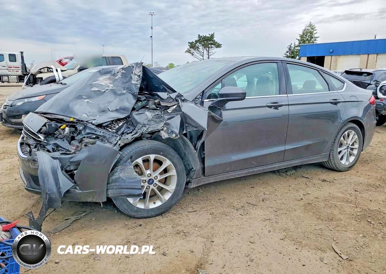2020 Ford Fusion Se – zdjęcie 1 z 12