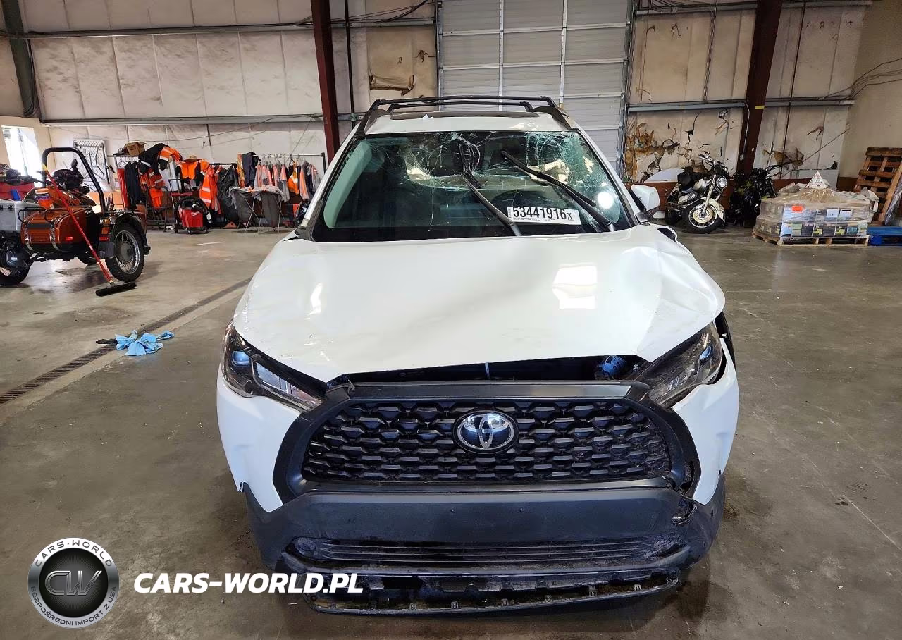 2022 Toyota Corolla Cross Le VIN:7MUBAABG9NV020862 - 5
