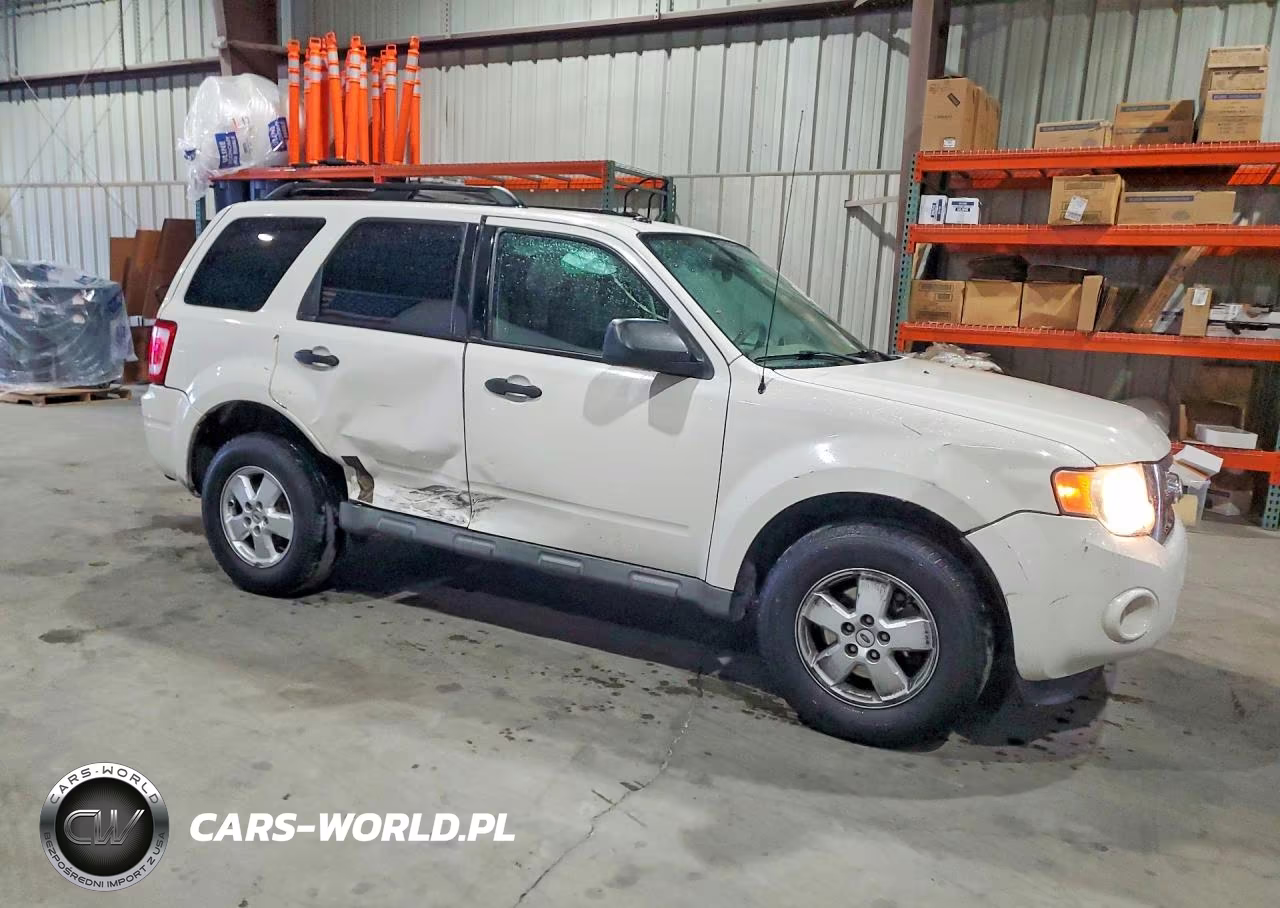2010 Ford Escape Xlt VIN:1FMCU0DG9AKC68846 - 4