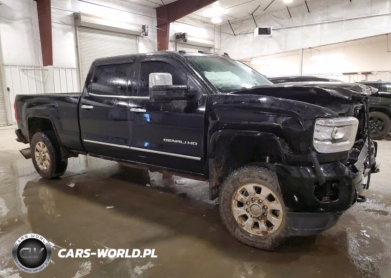 2015 GMC Sierra K2500 Denali VIN:1GT120E80FF130847 - 4