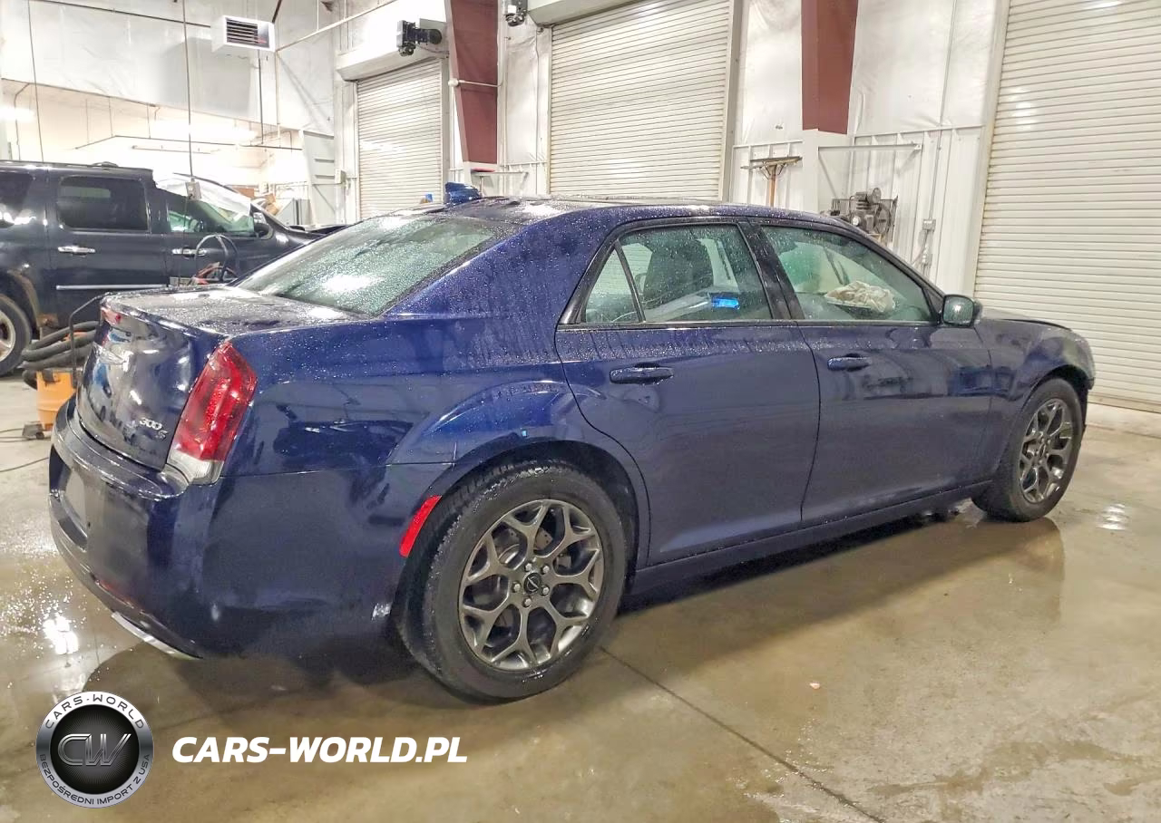 2017 Chrysler 300 S VIN:2C3CCAGG9HH534638 - 3
