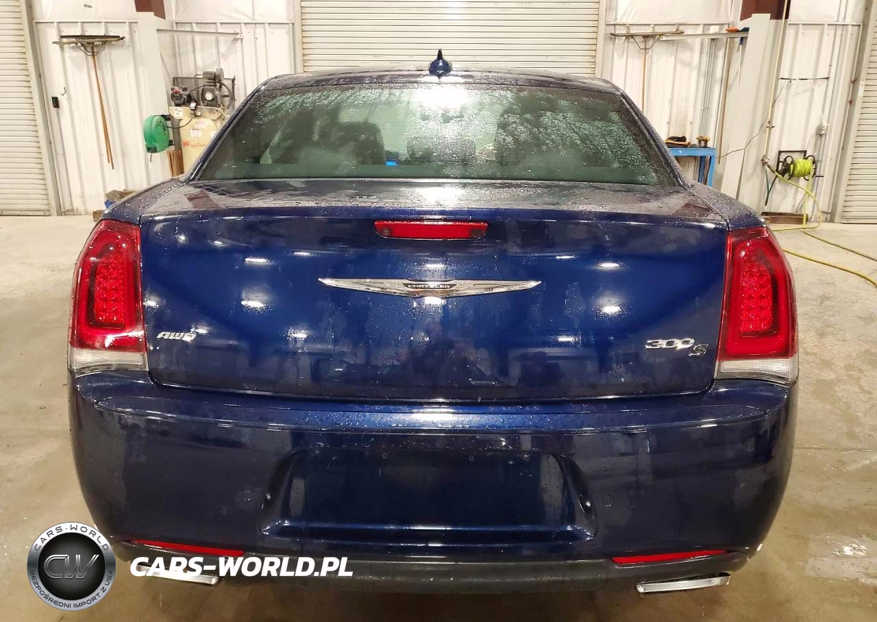 2017 Chrysler 300 S VIN:2C3CCAGG9HH534638 - 6