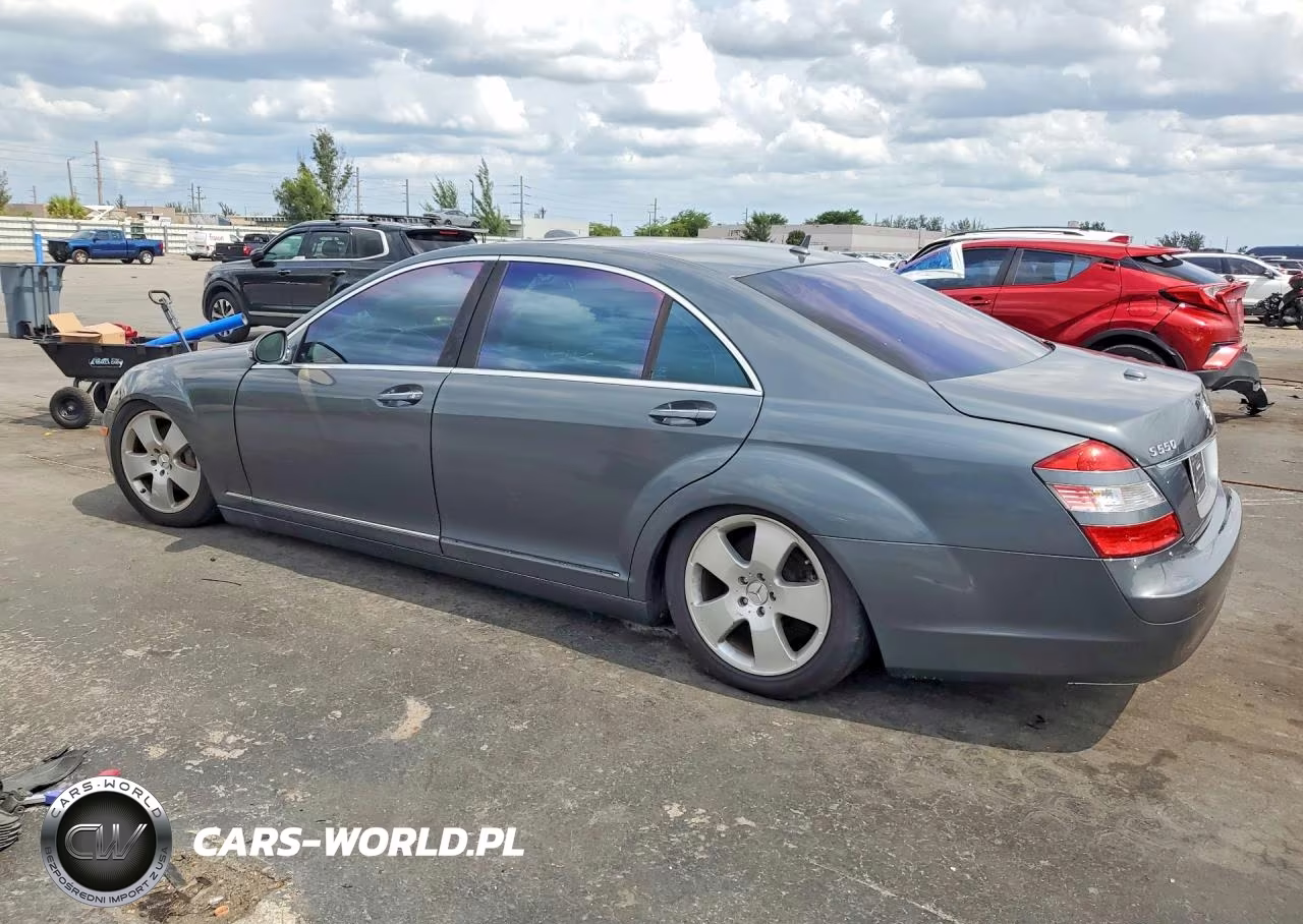 2007 Mercedes-Benz S 550 VIN:WDDNG71X57A061196 - 2