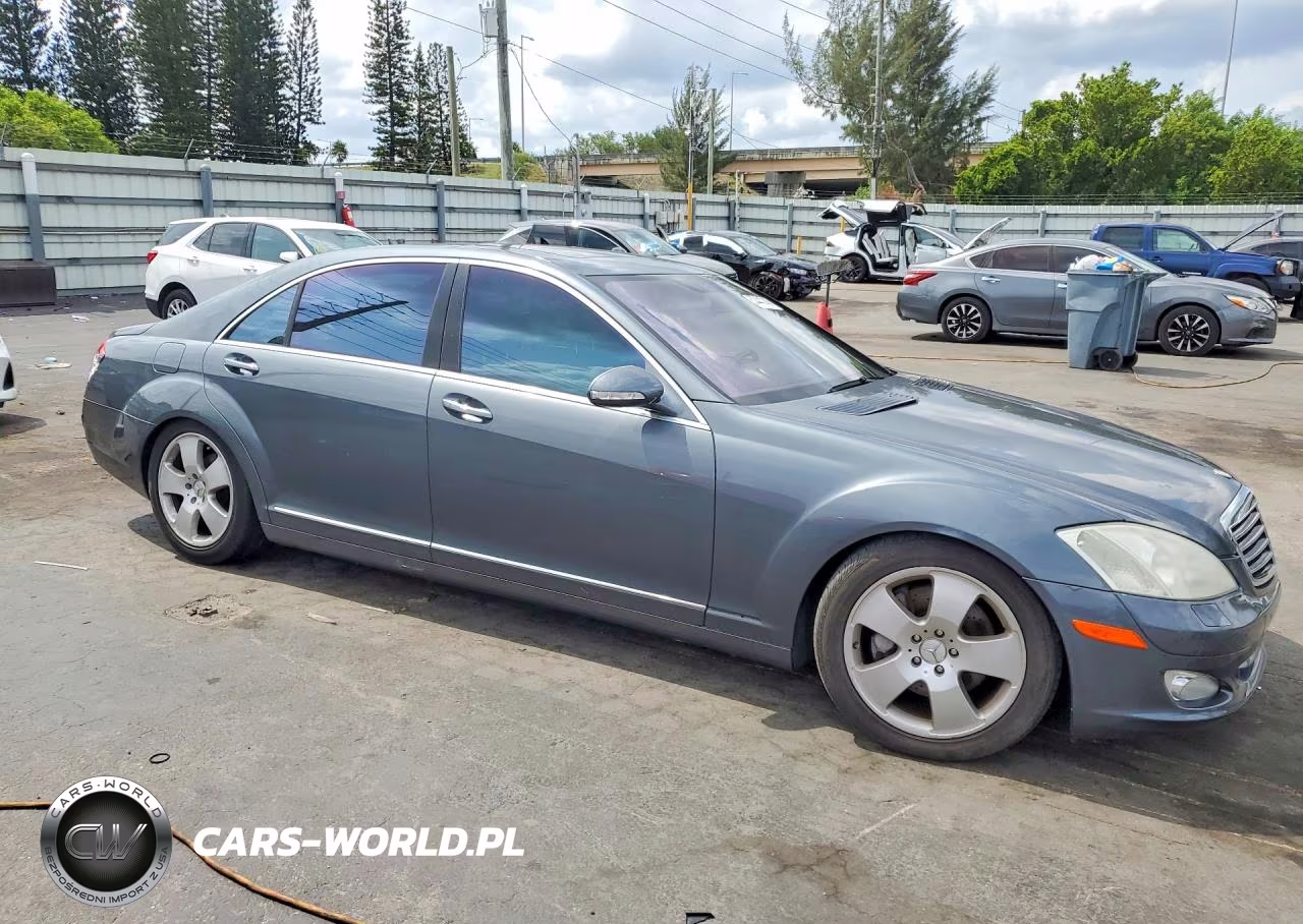 2007 Mercedes-Benz S 550 VIN:WDDNG71X57A061196 - 4