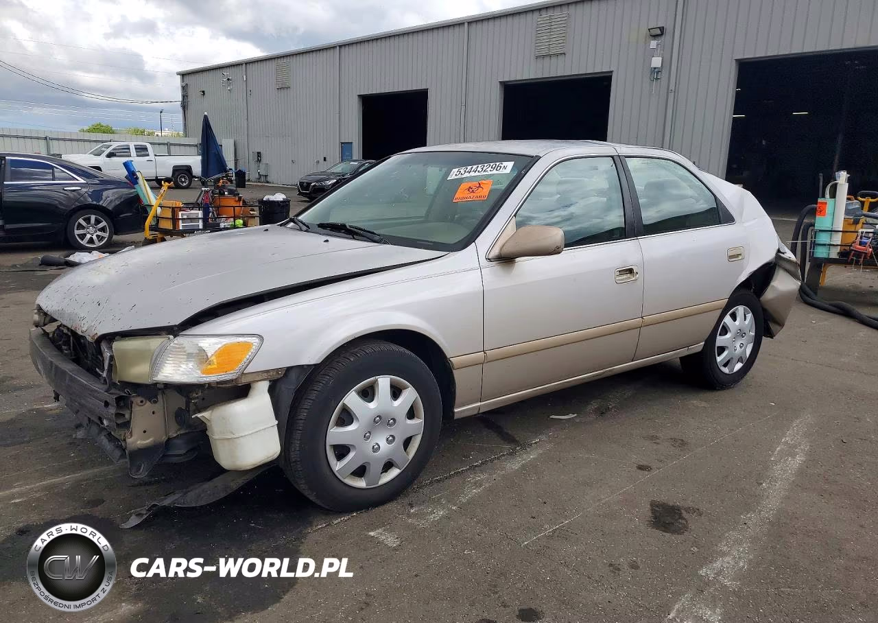2000 Toyota Camry Le – zdjęcie 1 z 12