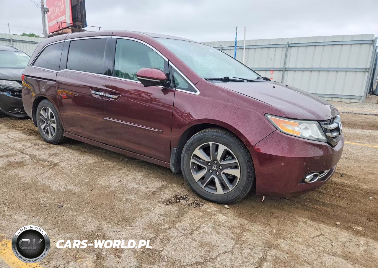 2016 Honda Odyssey Touring VIN:5FNRL5H96GB044921 - 4