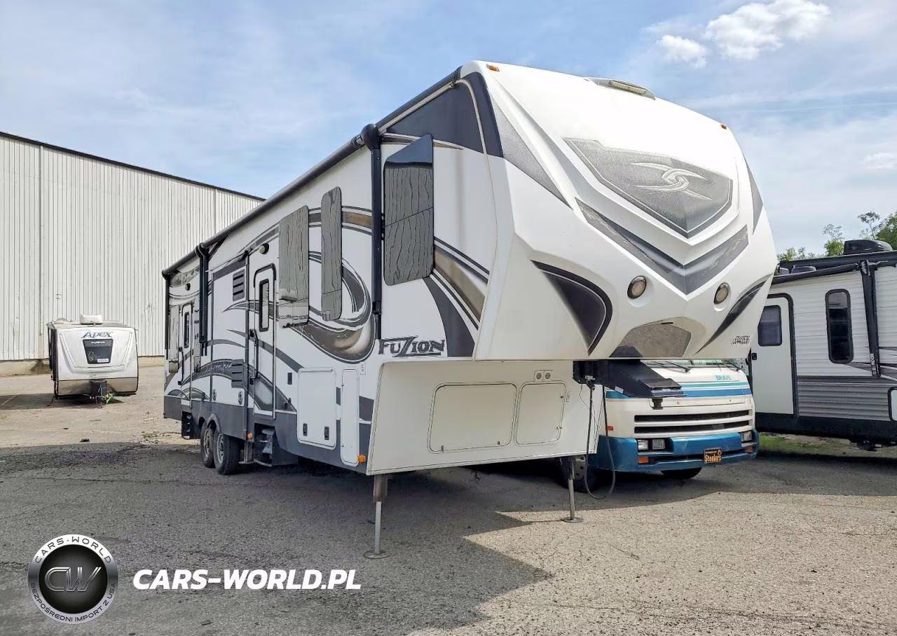 2014 Keystone Fuzion Camper