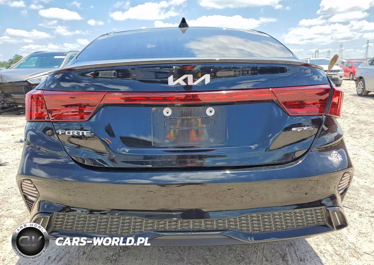 2024 Kia Forte Gt Line VIN:3KPF54AD7RE710778 - 6