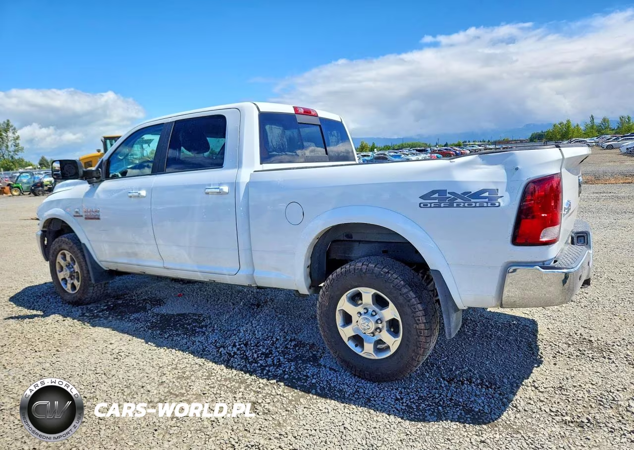 2018 Ram 2500 Slt VIN:3C6UR5DL9JG142635 - 2