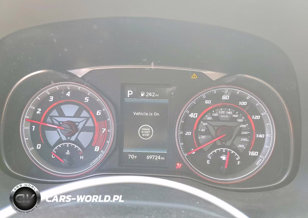2019 Hyundai Kona Ultimate VIN:KM8K5CA57KU312412 - 9