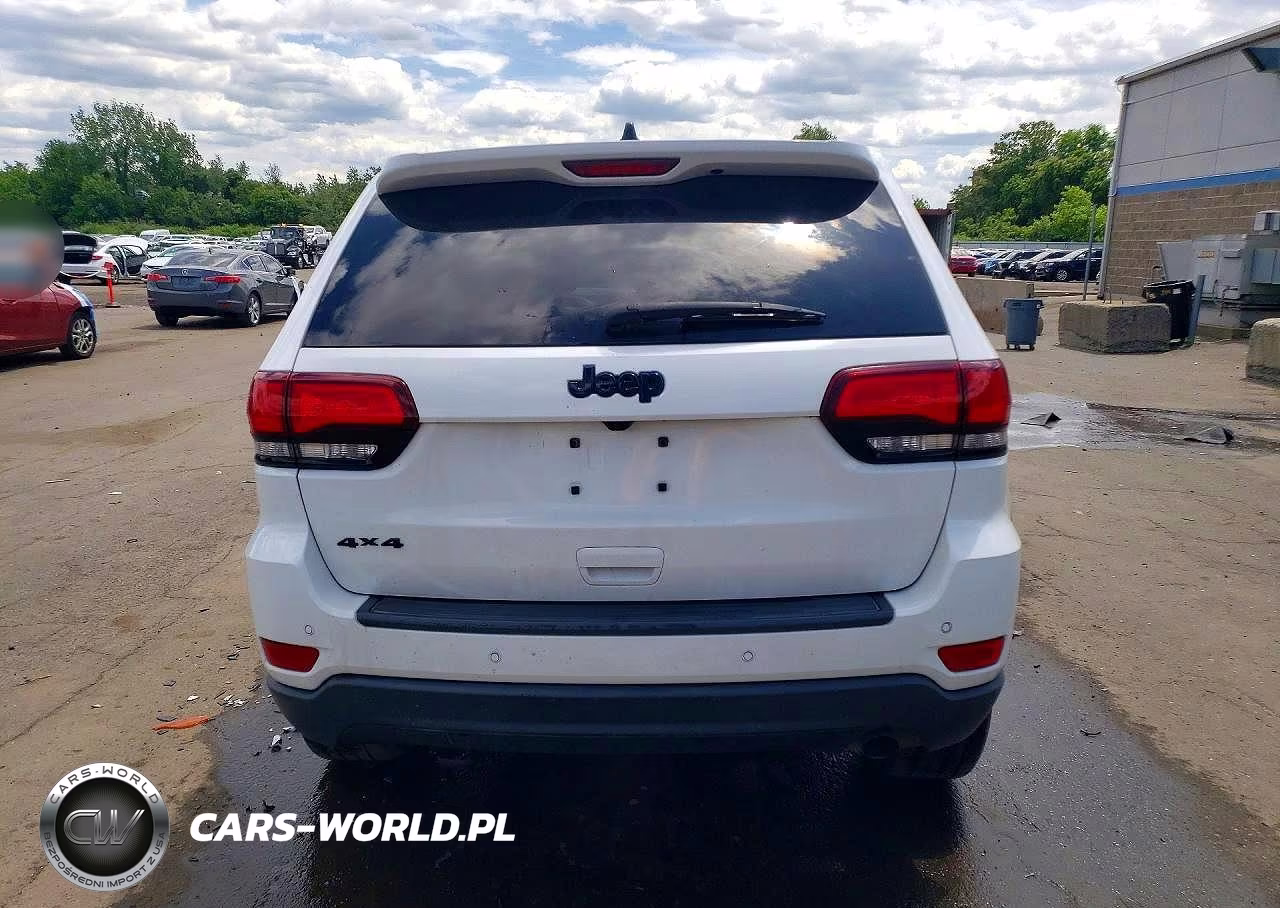 2018 Jeep Grand Cherokee Laredo VIN:1C4RJFAG3JC467223 - 6