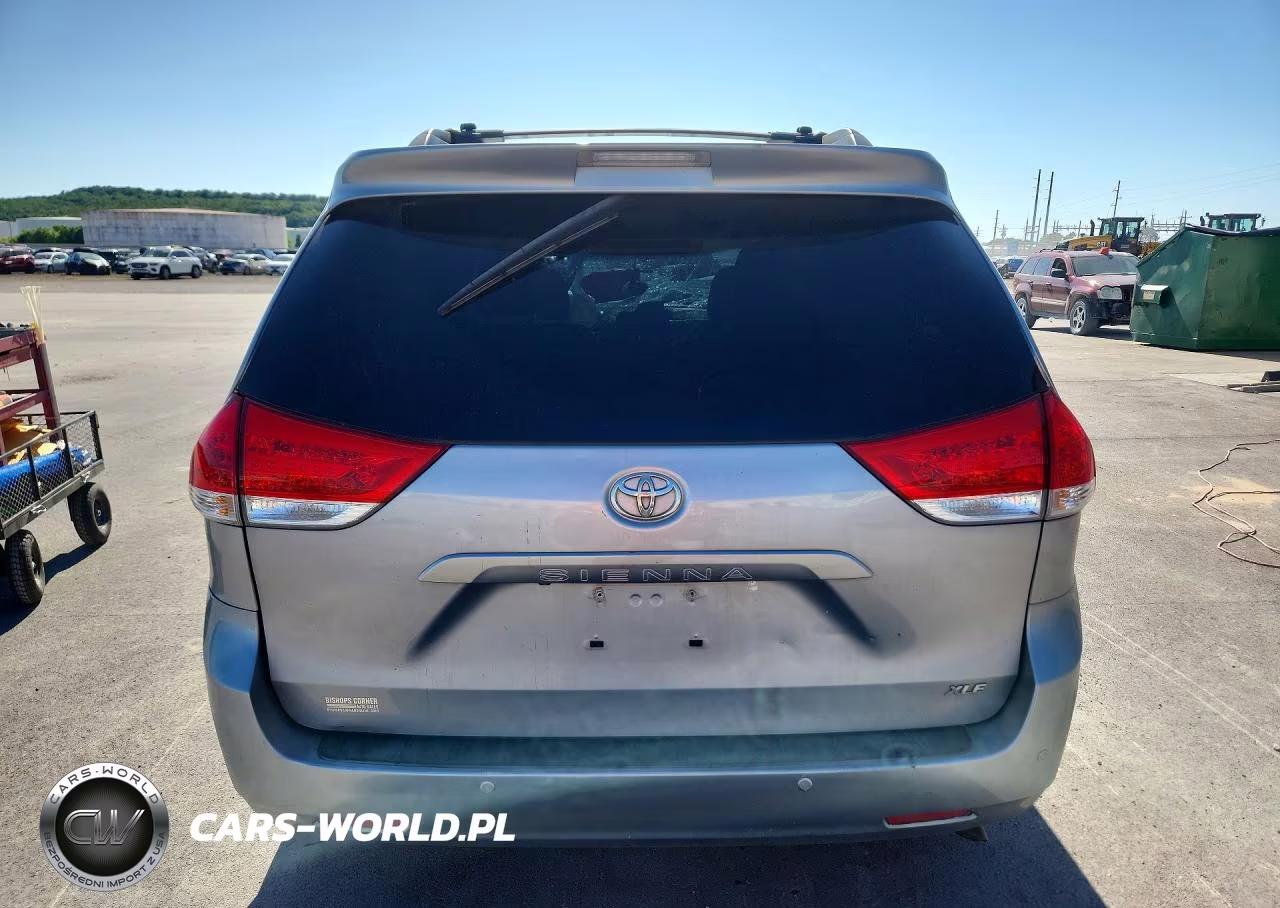 2013 Toyota Sienna Xle 8-Passenger VIN:5TDYK3DCXDS317371 - 6