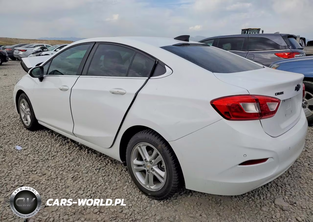 2018 Chevrolet Cruze Lt VIN:1G1BE5SMXJ7236972 - 2