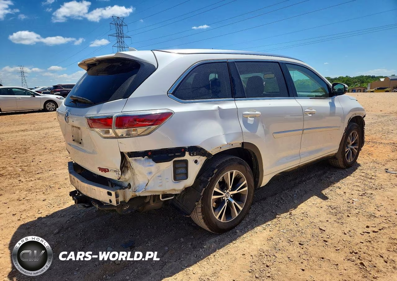 2016 Toyota Highlander Xle VIN:5TDJKRFH3GS289088 - 3